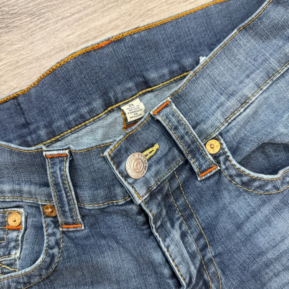 Y2K True Religion Distressed Denim Capris Size 29 - Picture 7 of 8